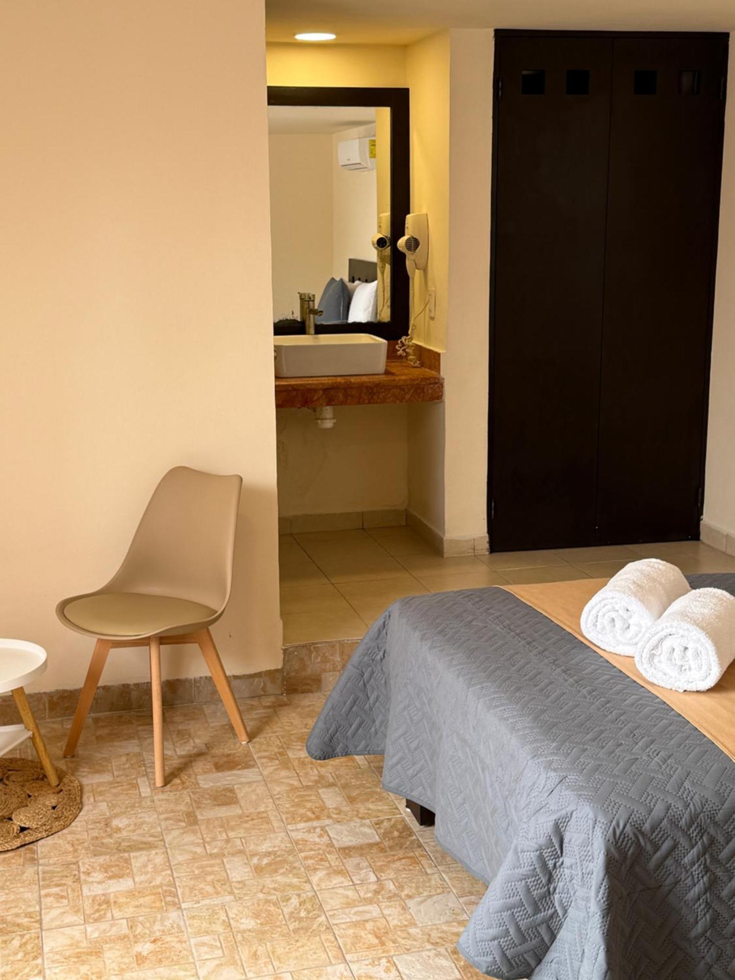 Luciana Hotel & Beach Club Playa del Carmen Room photo