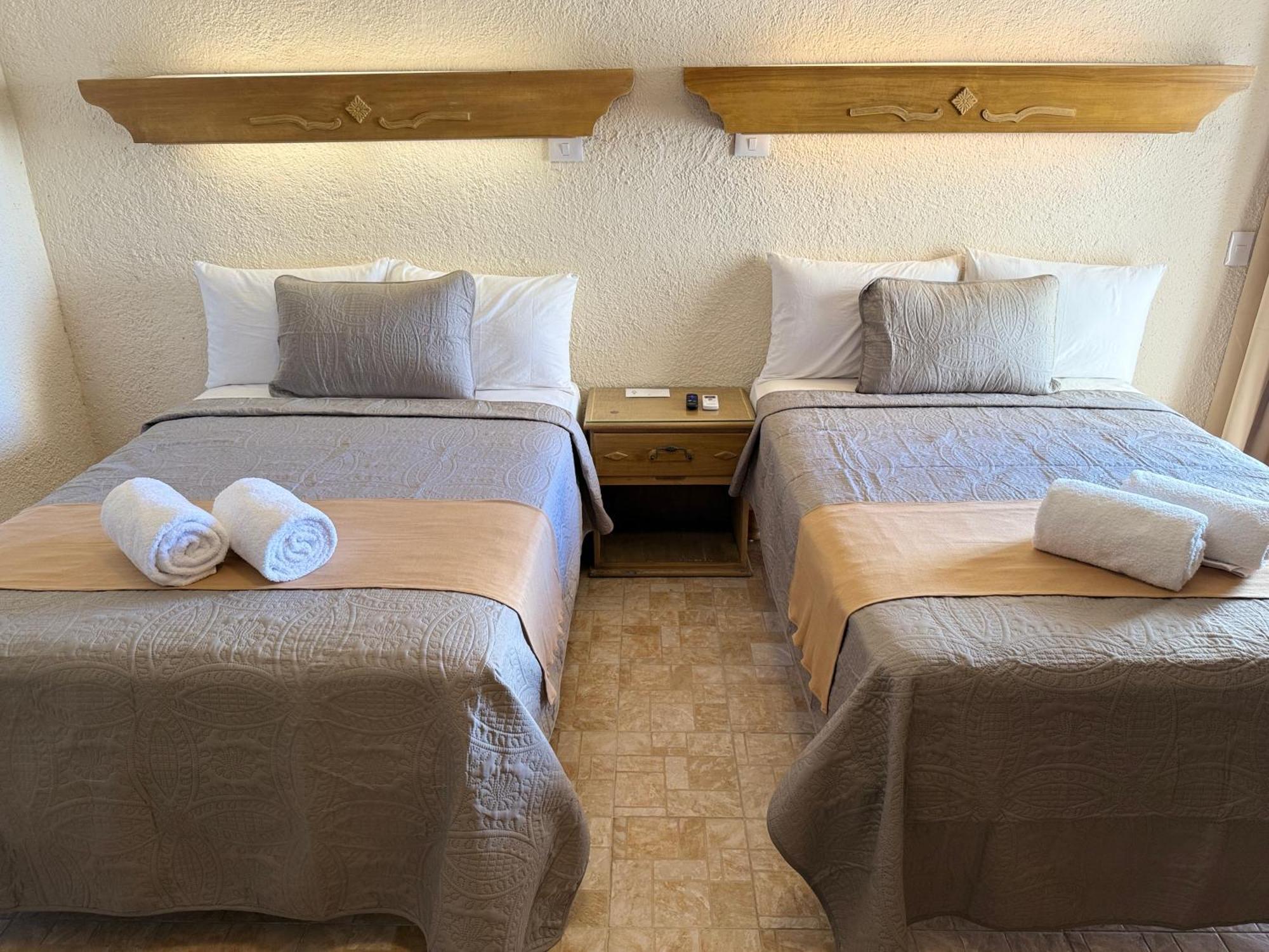 Luciana Hotel & Beach Club Playa del Carmen Room photo